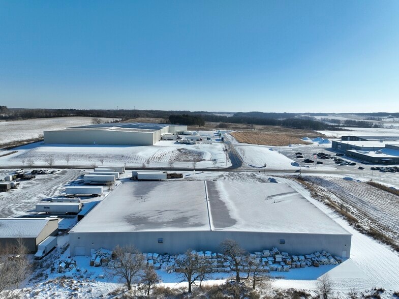 More Photos Of 2700 Alreich Ave, Baldwin Service For Sale