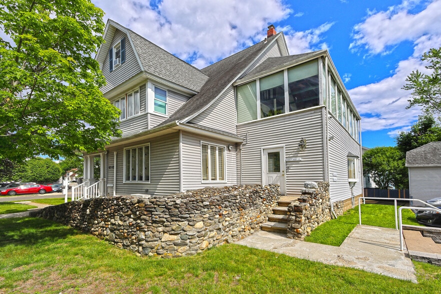 More Photos Of 71 Bridgeport Ave, Milford Multifamily For Sale