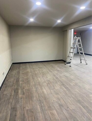 More Photos Of 9205 Mesa Dr, Houston Showroom For Sale