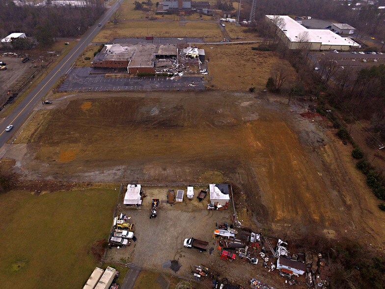 More Photos Of 402-404 Banner Ave, Greensboro Land For Lease