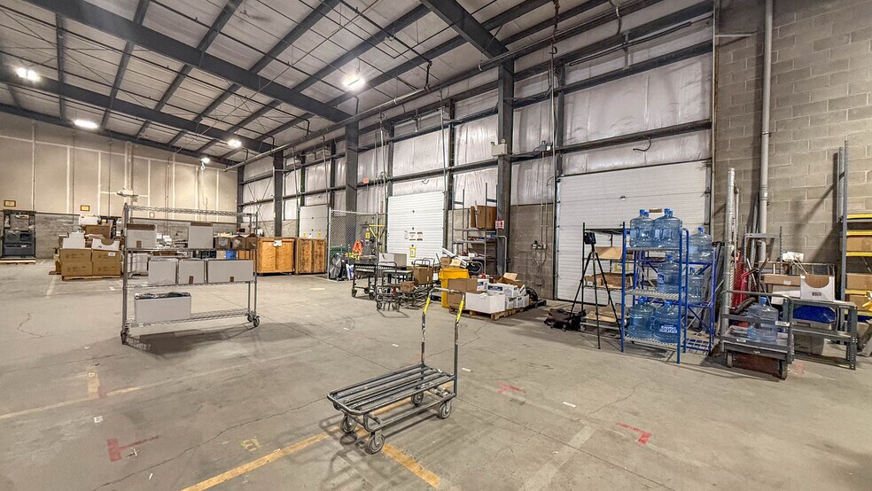 More Photos Of 8175 Dallas Dr, Kamloops Warehouse For Lease