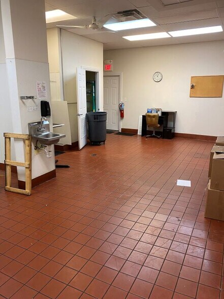 More Photos Of 55 N Barron Blvd, Grayslake Freestanding For Sale