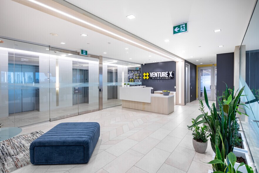 More Photos Of 1290 Central Pky W, Mississauga Office For Lease