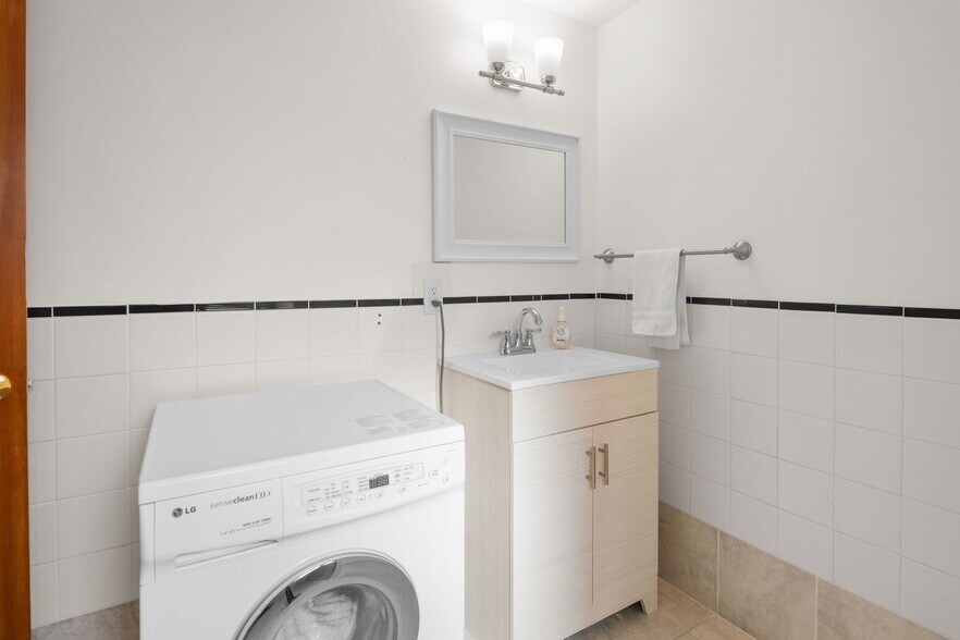 More Photos Of 1016 W Big Bear Blvd, Big Bear City Office Residential For Sale