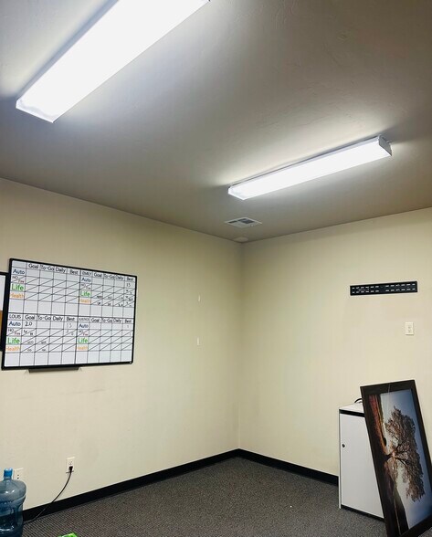 More Photos Of 2236 W Hefner Rd, Oklahoma City Office For Lease