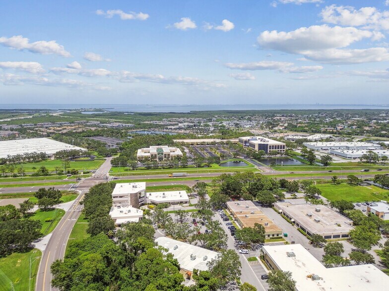 More Photos Of 10901 Danka Cir N, Saint Petersburg Office For Sale