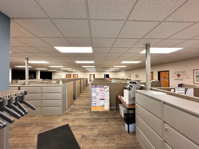 More Photos Of 118 3rd St E, Ashland Office For Sale