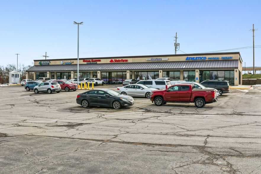 More Photos Of 6403-6479 N Prospect Ave, Gladstone Freestanding For Sale