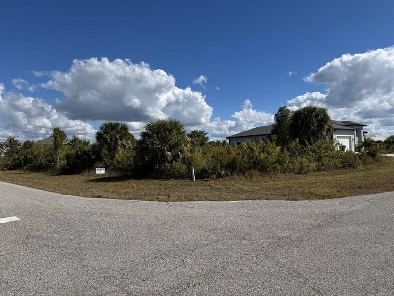 More Photos Of ,  Unknown For Sale