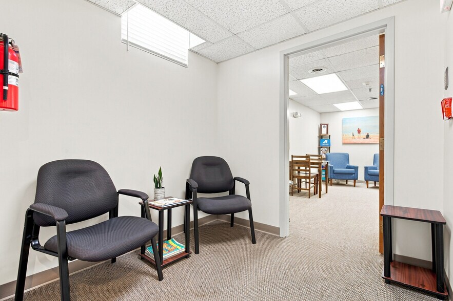 More Photos Of 33610 Solon Rd, Solon Office For Sale