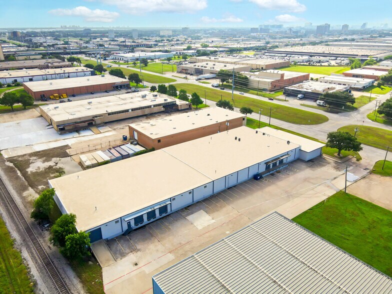 Primary Photo Of 845 Regal Row, Dallas Warehouse For Sale
