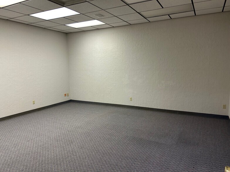 More Photos Of 6302 NW Cache Rd, Lawton Convenience Store For Lease