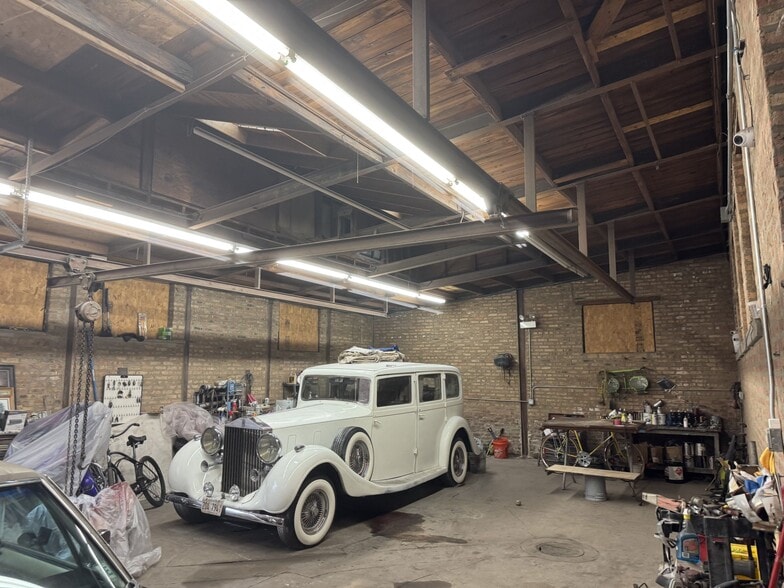More Photos Of 4519 W Lake St, Chicago Warehouse For Sale