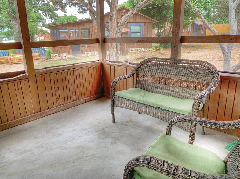 More Photos Of 1400 Ranch Road 261, Buchanan Dam Hotel For Sale