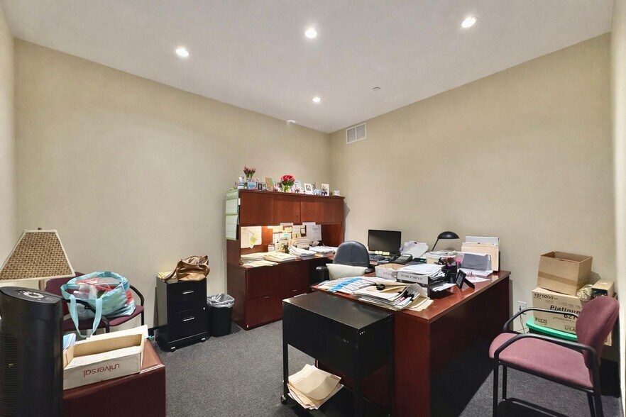 More Photos Of 1005 E Orangethorpe Ave, Anaheim Warehouse For Sale