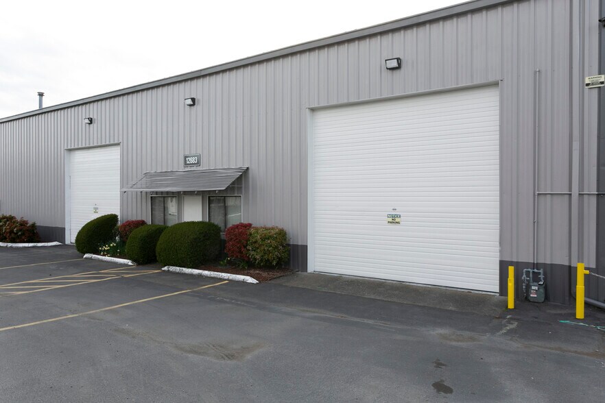 More Photos Of 12683-12689 NE Whitaker Way, Portland Manufacturing For Lease