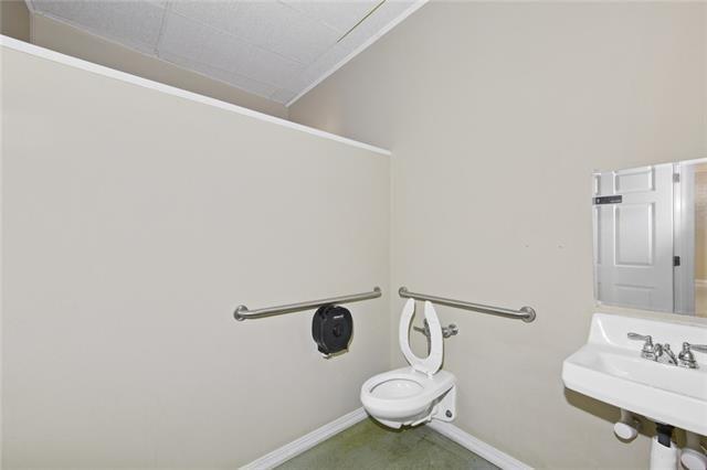 More Photos Of 1300 Gause Blvd, Slidell Storefront For Lease