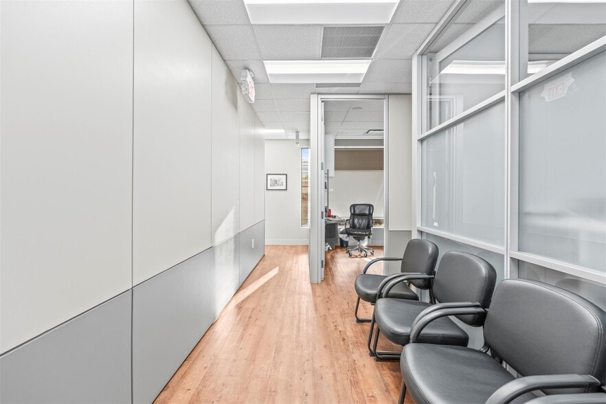 More Photos Of 3100 30 Av, Vernon Office For Sale