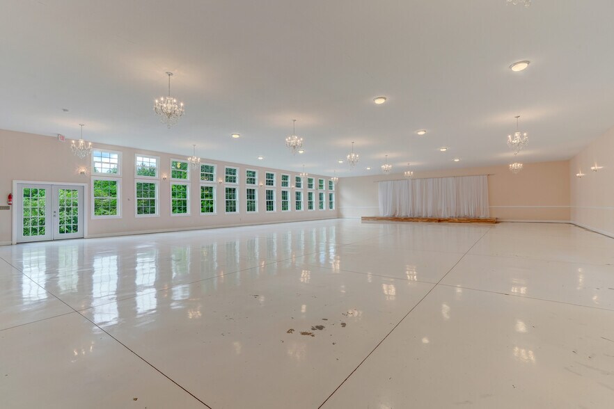 More Photos Of 178 Slaydon Rd, Eden Specialty For Sale