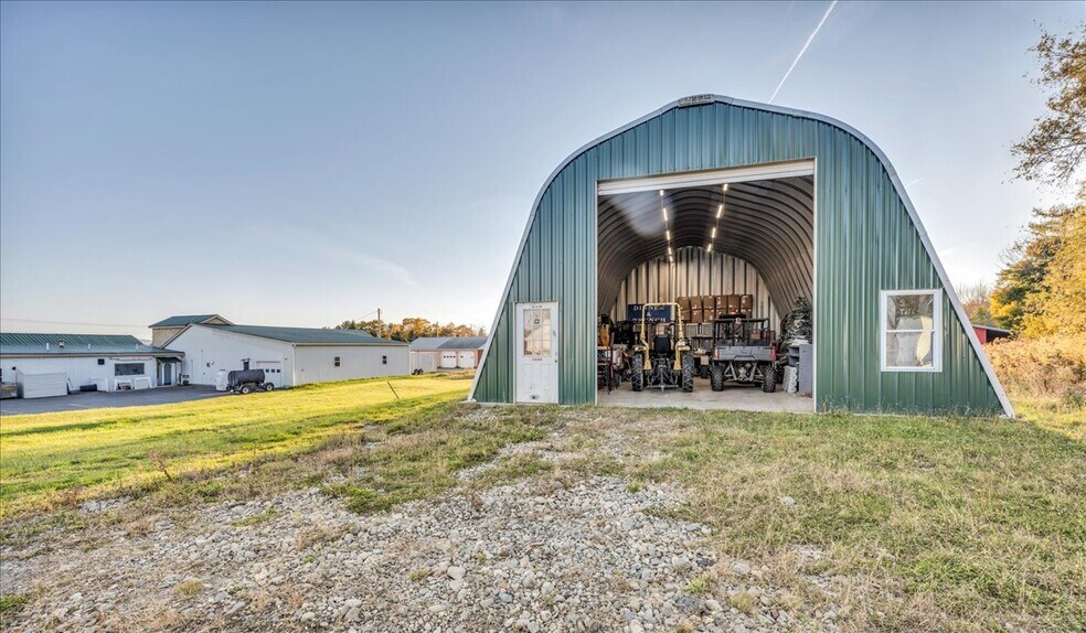 More Photos Of 357 W Main St, Searsport Freestanding For Sale