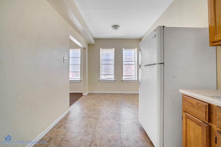 More Photos Of 932-944 E 79th St, Chicago Apartments For Sale