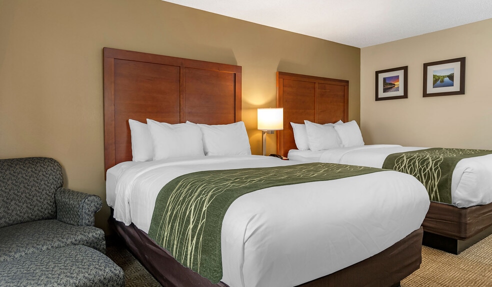 More Photos Of 9742 Woodlane Dr, Dimondale Hotel For Sale