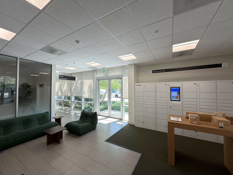More Photos Of 2140 NE 2nd Ave, Miami Auto Repair For Lease