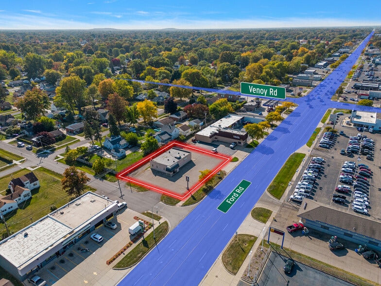 More Photos Of 32611 Ford Rd, Garden City Freestanding For Lease