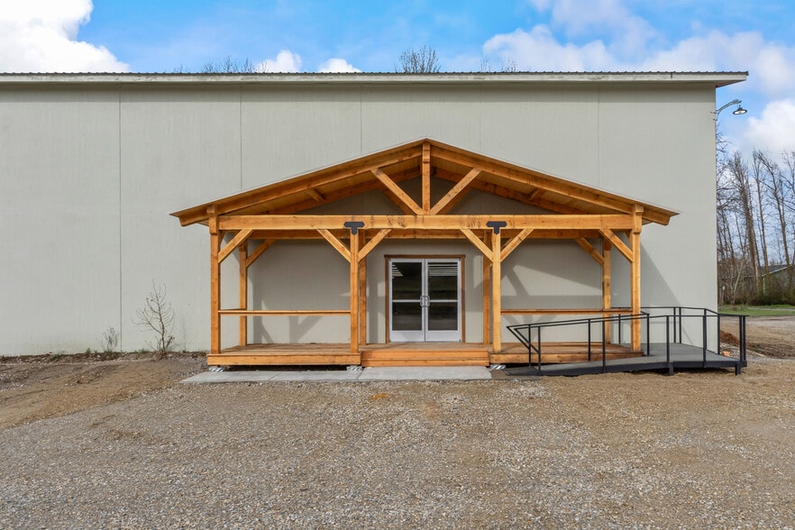 More Photos Of 703 N 7th St, Chewelah Manufacturing For Lease