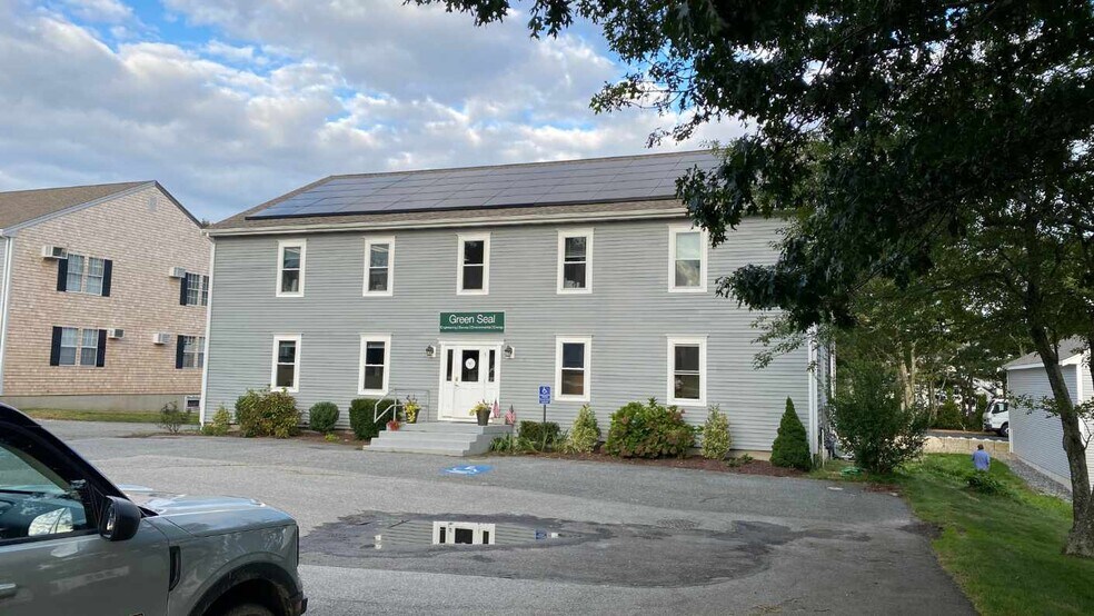 More Photos Of 114 State Rd, Sagamore Beach Warehouse For Lease