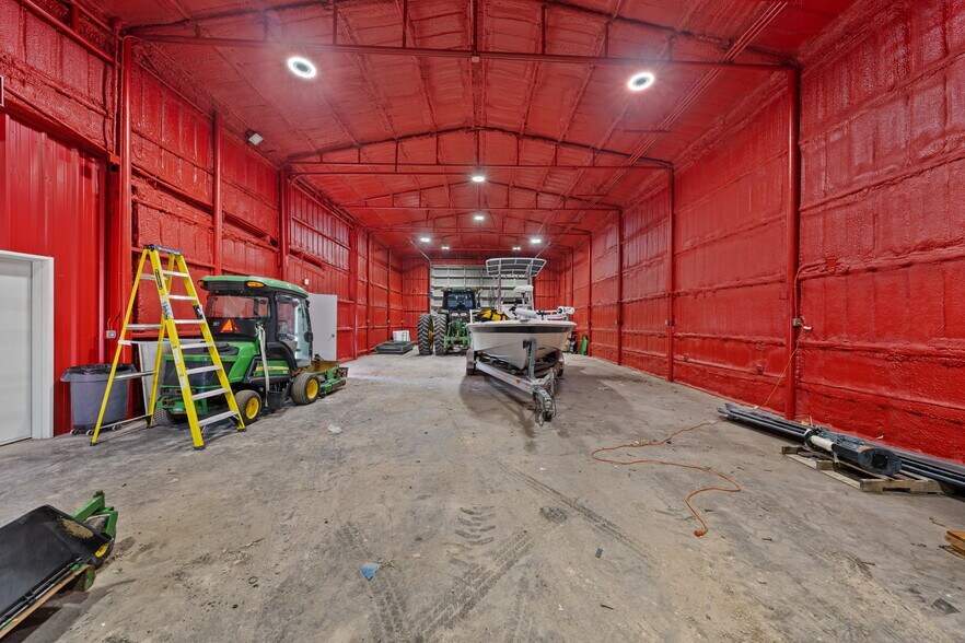 More Photos Of 4159 Highway 6, Clifton Showroom For Sale