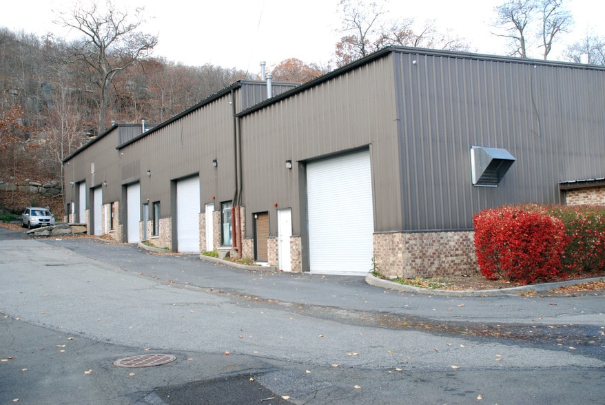 More Photos Of 301 Route 17, Hillburn Industrial For Lease