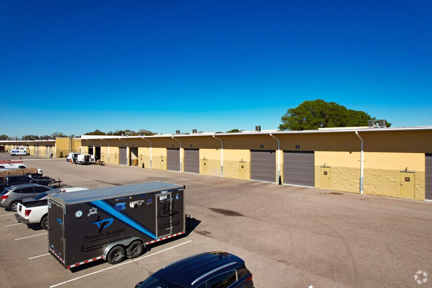 More Photos Of 3920 Anchuca Dr, Lakeland Warehouse For Lease