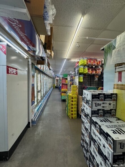 More Photos Of 5312 Padre Blvd, South Padre Island Convenience Store For Sale