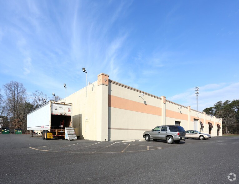 More Photos Of 110 Cushman Ave, West Berlin Showroom For Lease