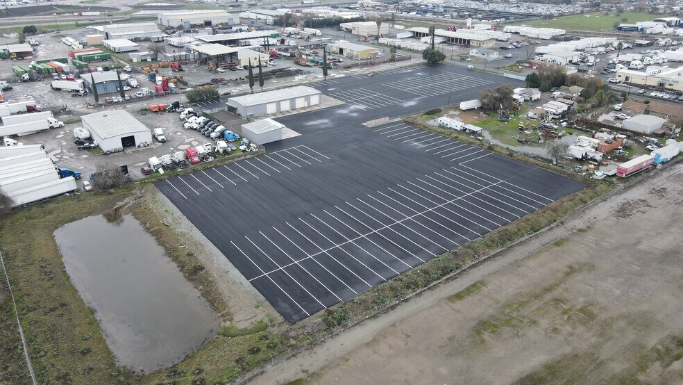 Primary Photo Of 2973 Loomis Rd, Stockton Truck Terminal For Lease