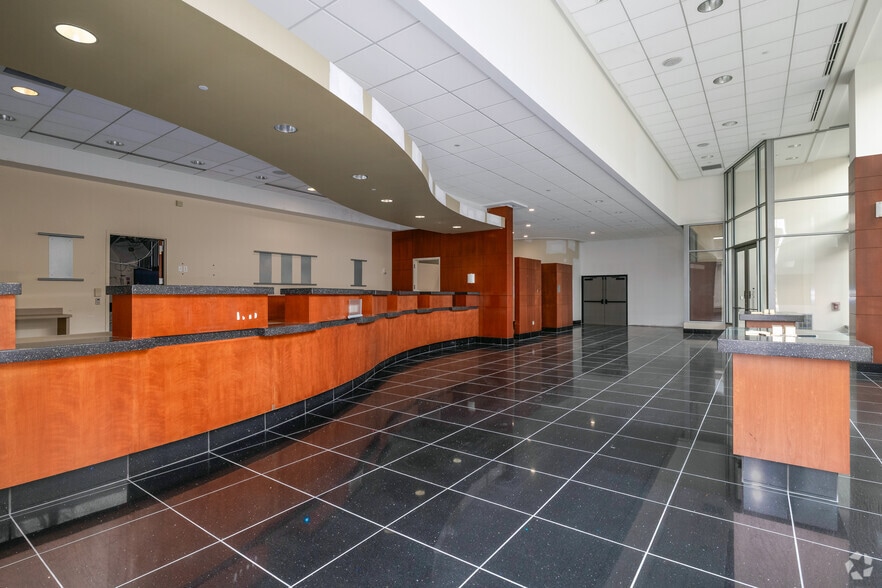 More Photos Of 835 W Hamilton St, Allentown Apartments For Lease