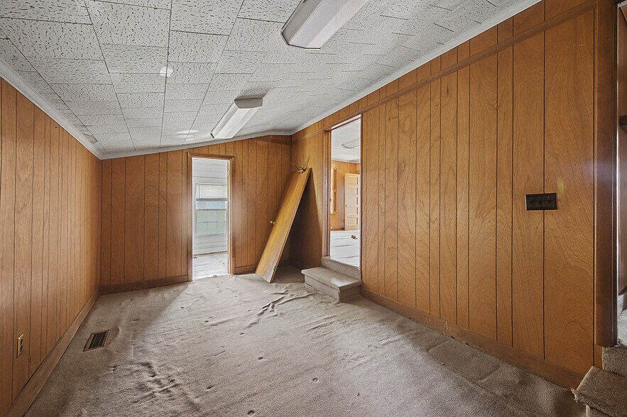 More Photos Of 12837 Magnolia St, Blakely Office For Sale