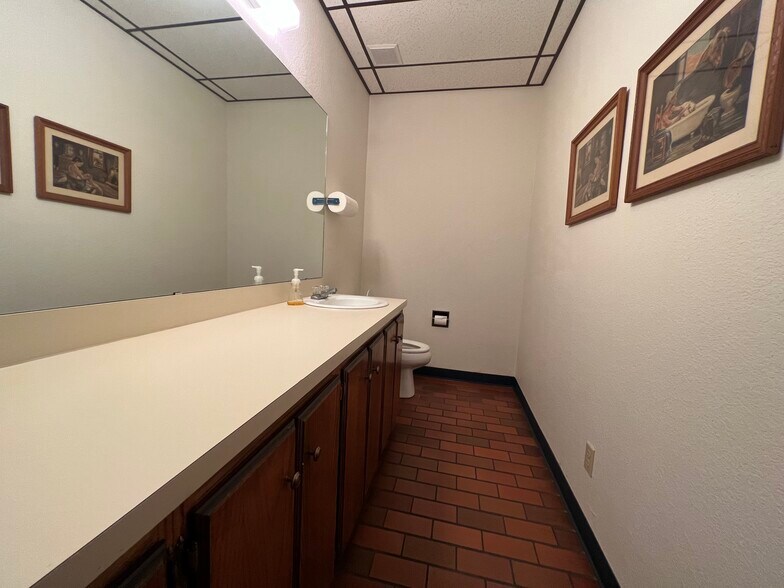 More Photos Of 103 E Gary Blvd, Clinton Medical For Sale