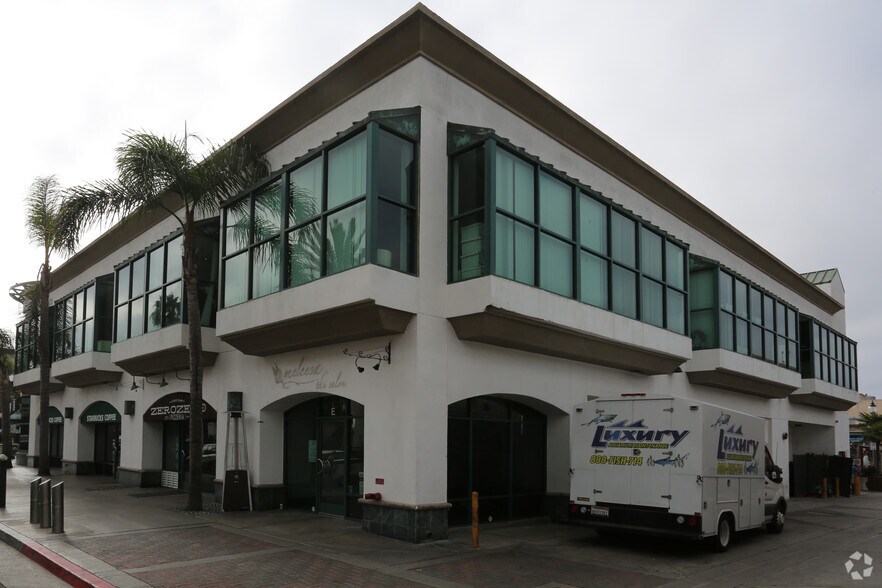 More Photos Of 221 Main St, Huntington Beach Freestanding For Lease