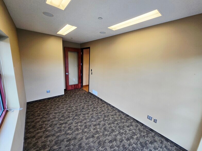 More Photos Of 3525 Plymouth Blvd, Plymouth Office Residential For Sale
