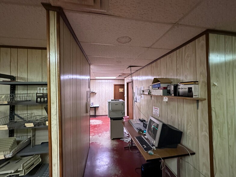 More Photos Of 388 Highway 62 E, Salem Warehouse For Sale