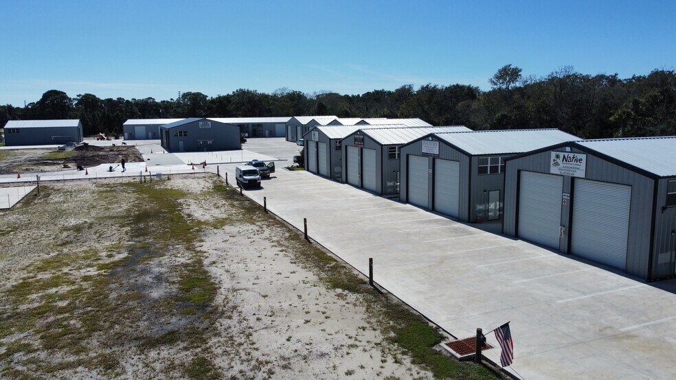 More Photos Of 790 N US Highway 1, Oak Hill Light Distribution For Lease