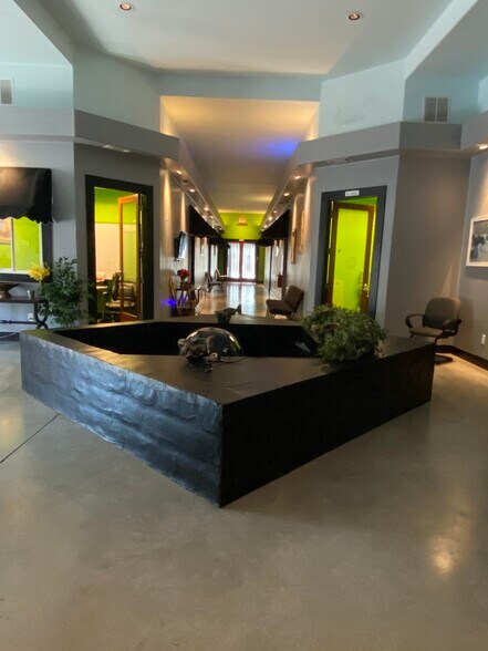 More Photos Of 955 Commercial St NE, Conyers Loft Creative Space For Sale