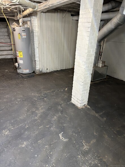 More Photos Of 669 Dixwell Ave, New Haven Apartments For Sale