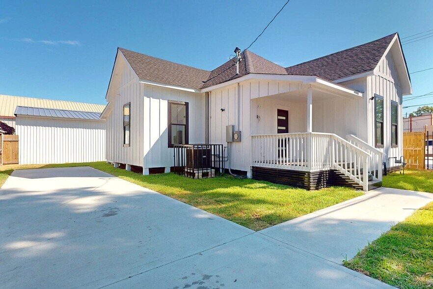 More Photos Of 5701 Fulton St, Houston General Retail For Lease