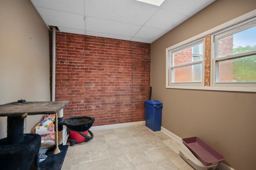 More Photos Of 38 E Main St, Shelby Storefront Retail Residential For Sale