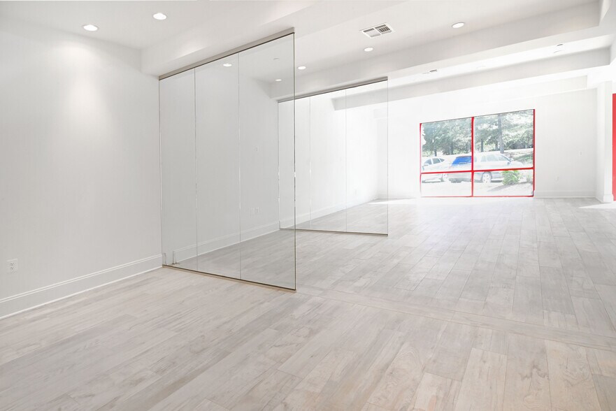 More Photos Of 44632 Guilford Dr, Ashburn Flex For Lease