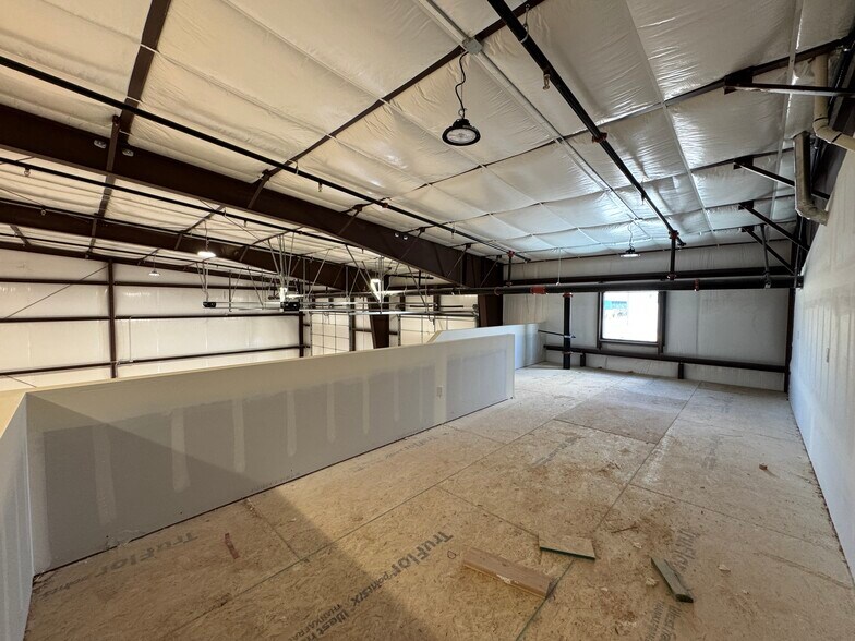 More Photos Of 3430 E Plant Dr, Washington Industrial For Lease