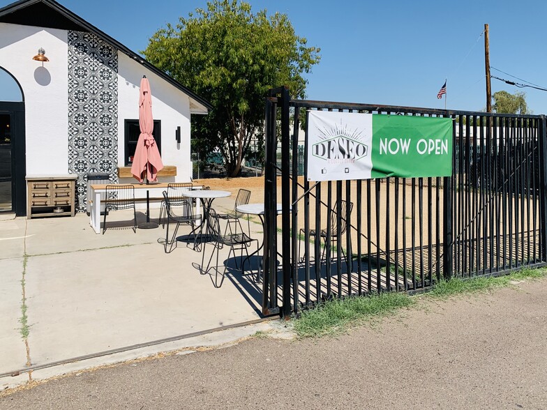 More Photos Of 2330 E McDowell Rd, Phoenix Storefront Retail Office For Lease